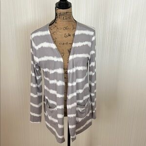 Belldini Gray and White Cardigan Sweater